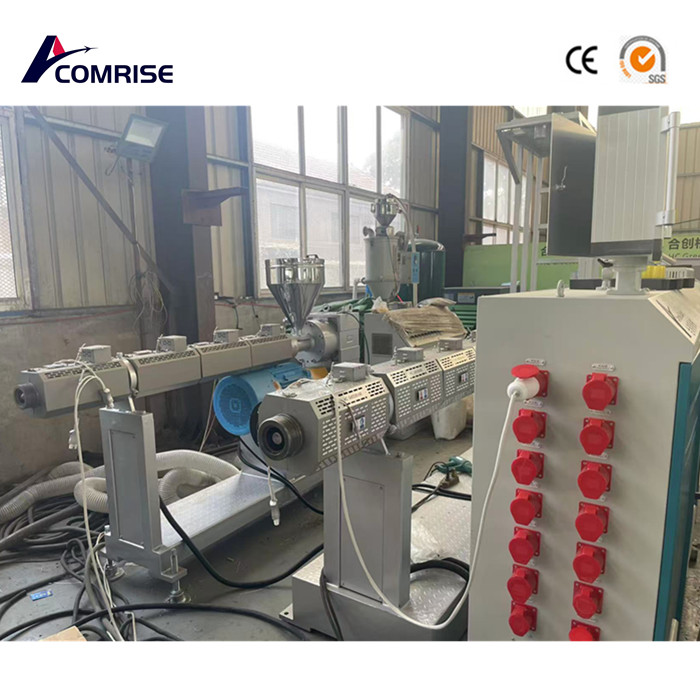 Müşterinin fabrikasında iki 110-315mm PE boru makinesi test ediliyor